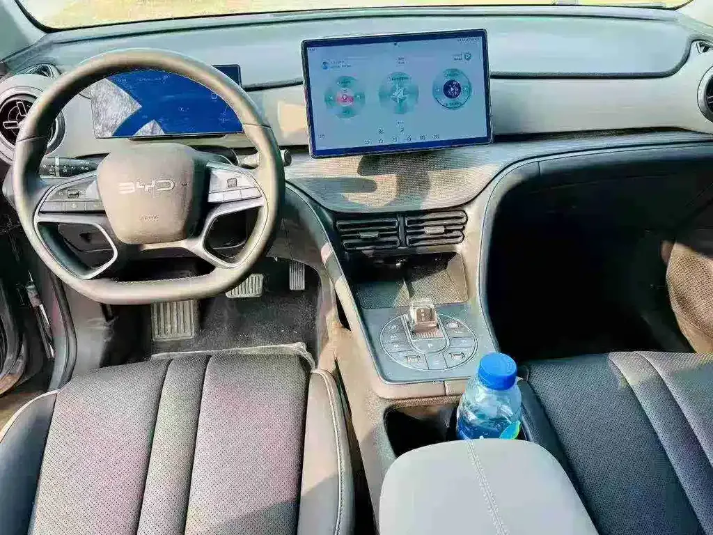 BYD Seal 05 DM-i — фото 7