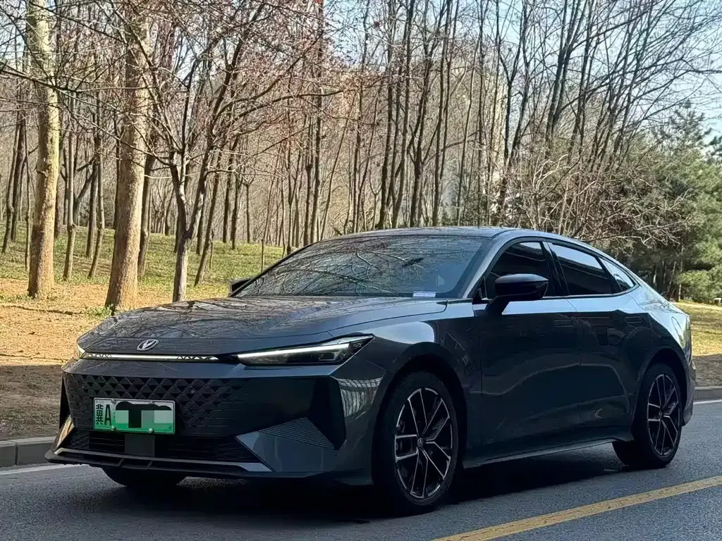 Changan UNI-V iDD
