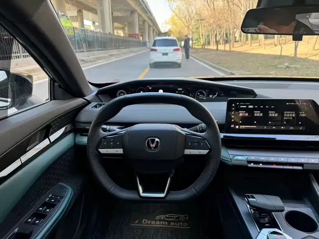 Changan UNI-V iDD 2024 из CN, фото 6