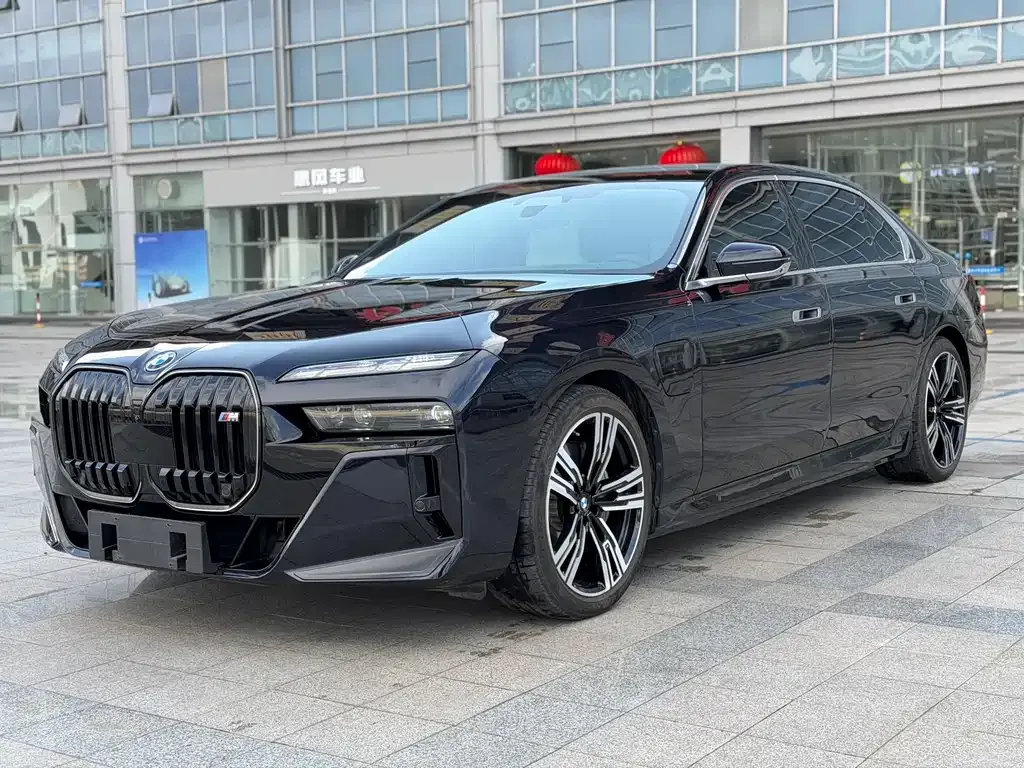 BMW i7 2024 из CN, фото 1