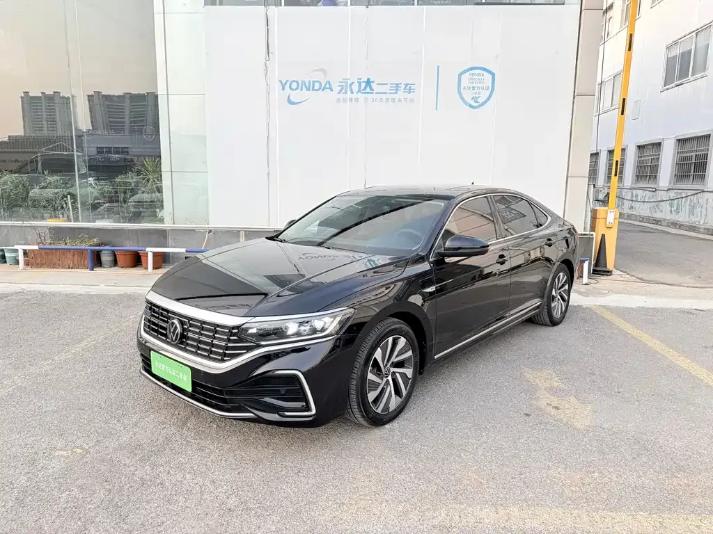 Volkswagen Passat New Energy — фото 5