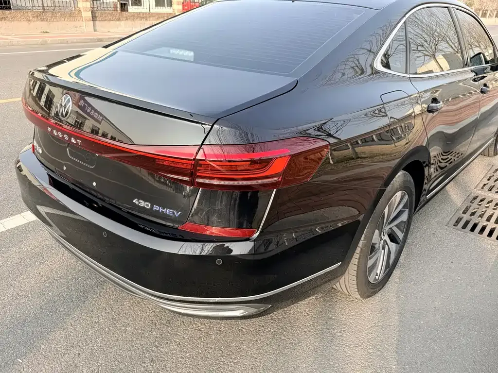 Volkswagen Passat New Energy — фото 9