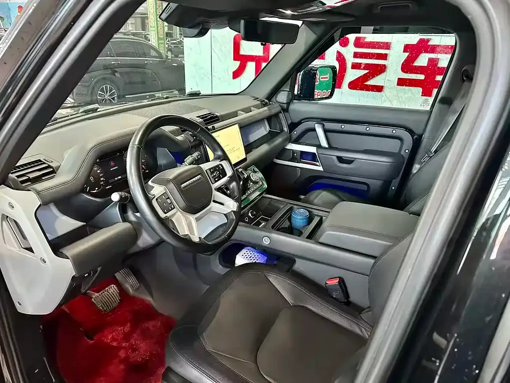 Land Rover Defender 2023 из CN, фото 3