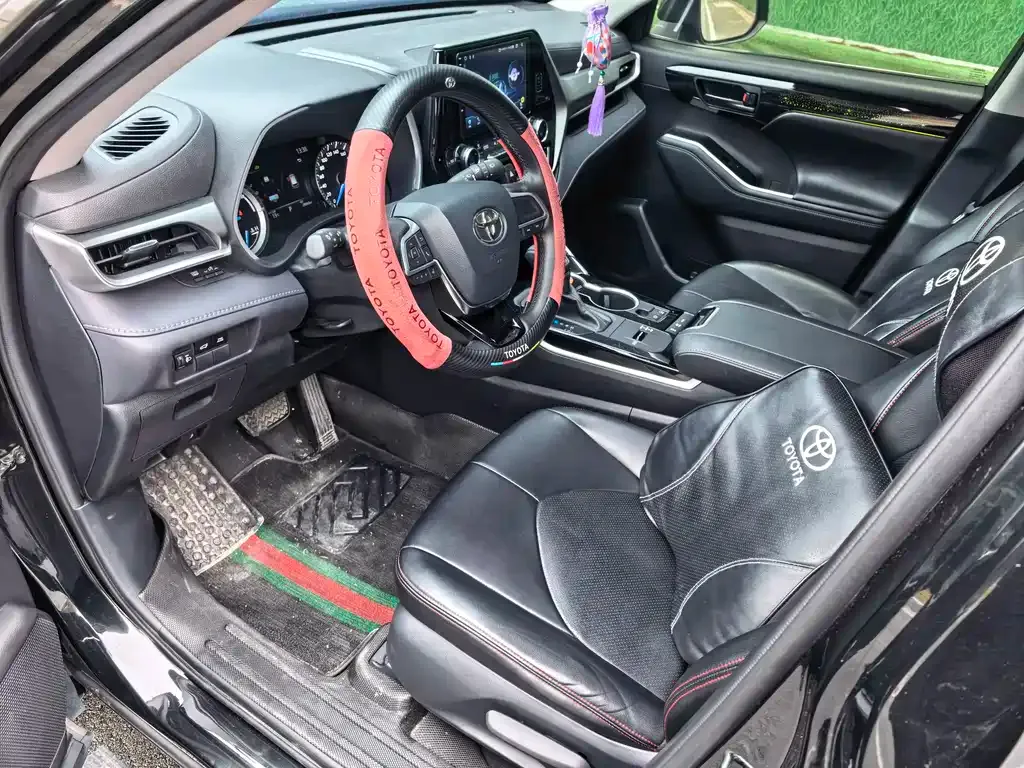 Toyota Highlander 2023 из CN, фото 2