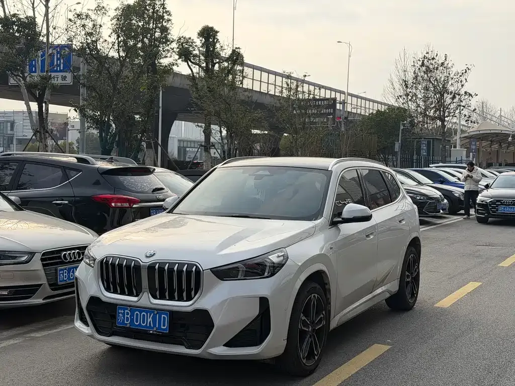 BMW X1 2024 из CN, фото 1