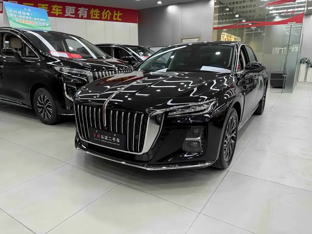 Hongqi H5 — фото 1