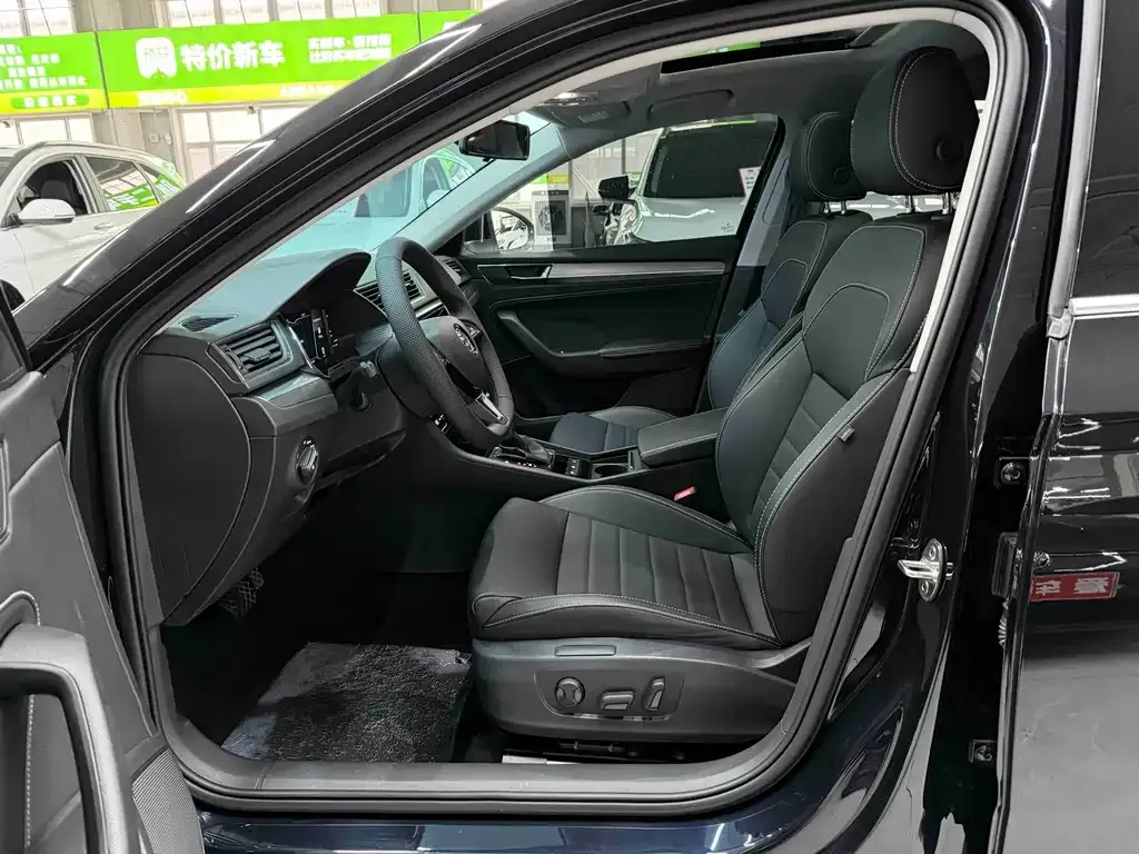 Skoda Superb 2022 из CN, фото 8