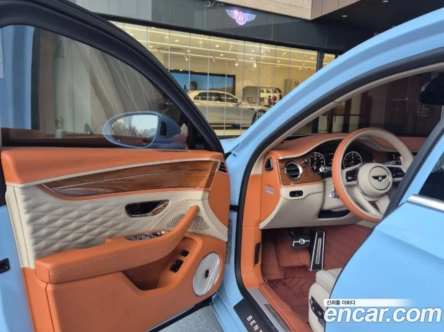 Bentley Flying Spur 2023 из KR, фото 9