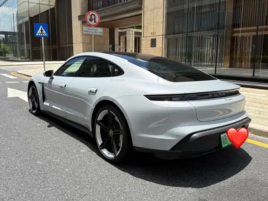 Porsche Taycan 2023 из CN, фото 5