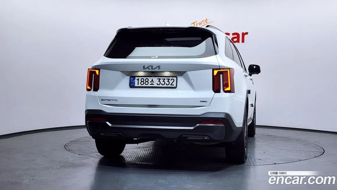 Kia Sorento — фото 8