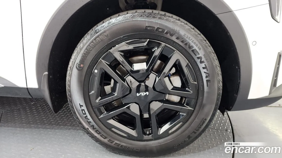 Kia Sorento — фото 9
