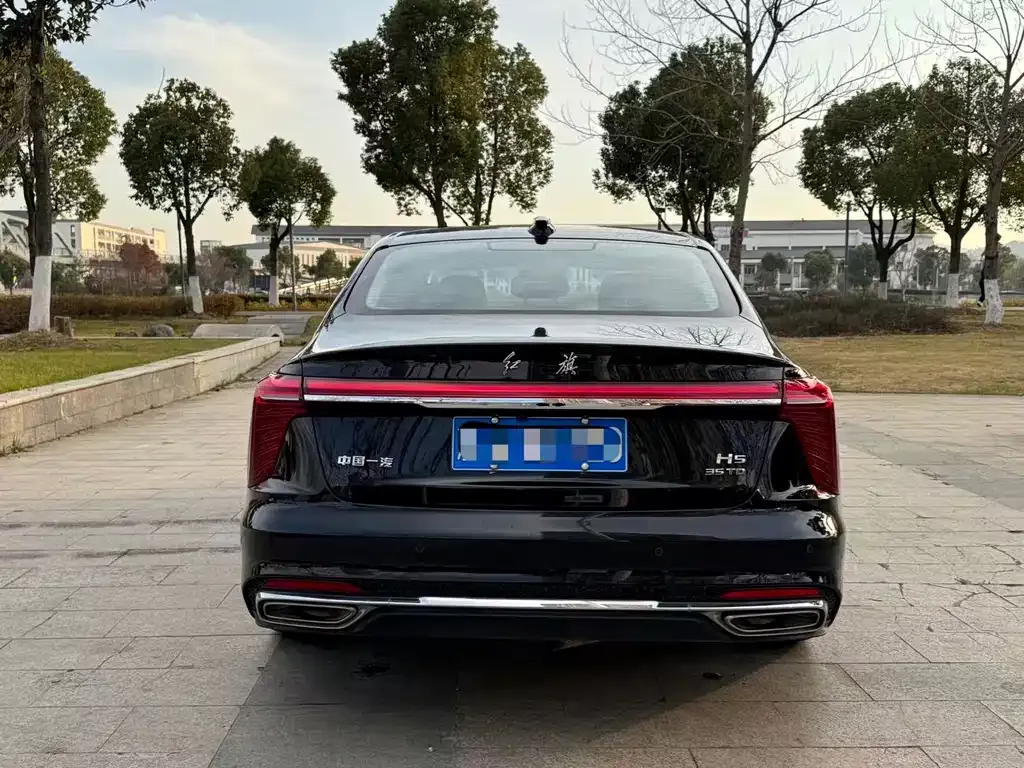 Hongqi H5 — фото 9