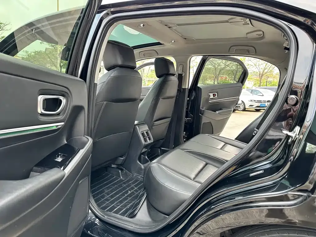 Honda e:NP1 2023 из CN, фото 10