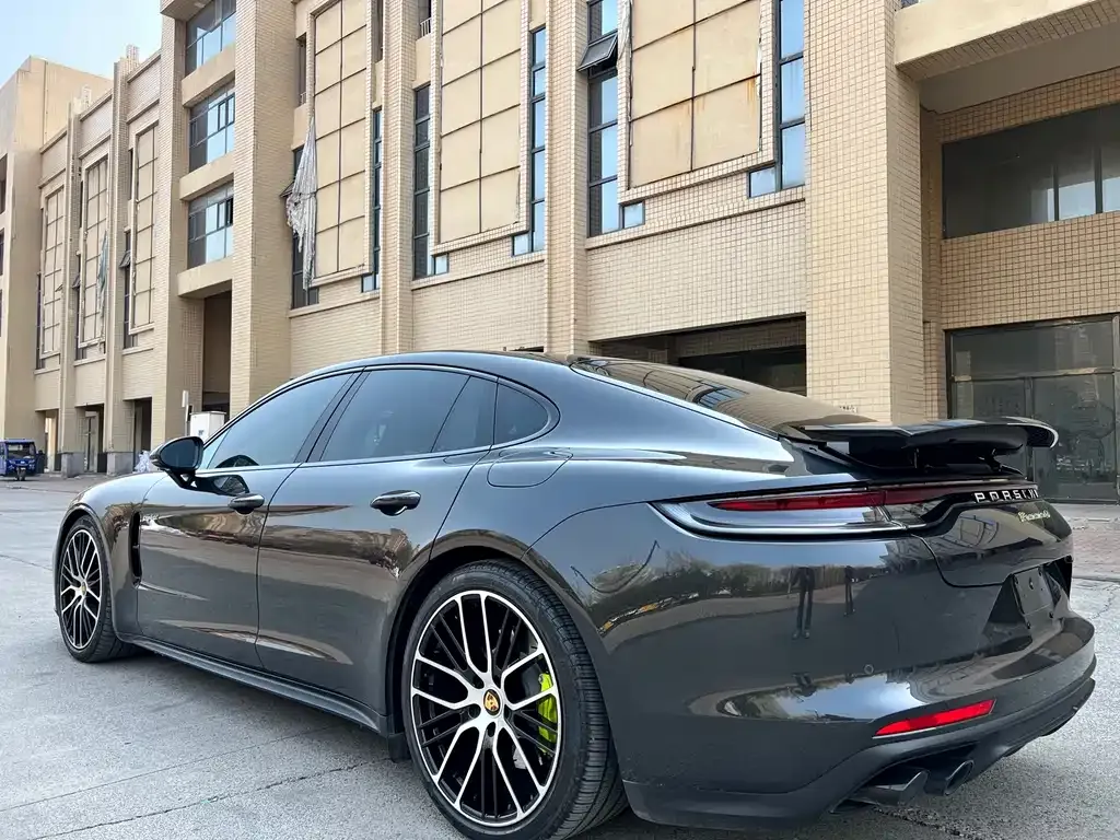 Porsche Panamera Hybrid 2022 из CN, фото 8