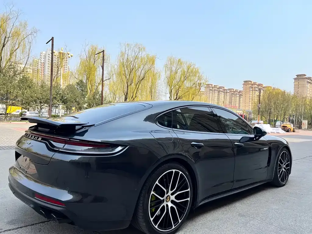 Porsche Panamera Hybrid 2022 из CN, фото 3