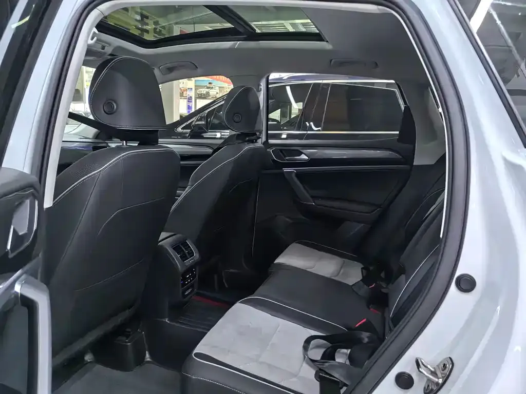 Volkswagen Tayron X 2022 из CN, фото 6