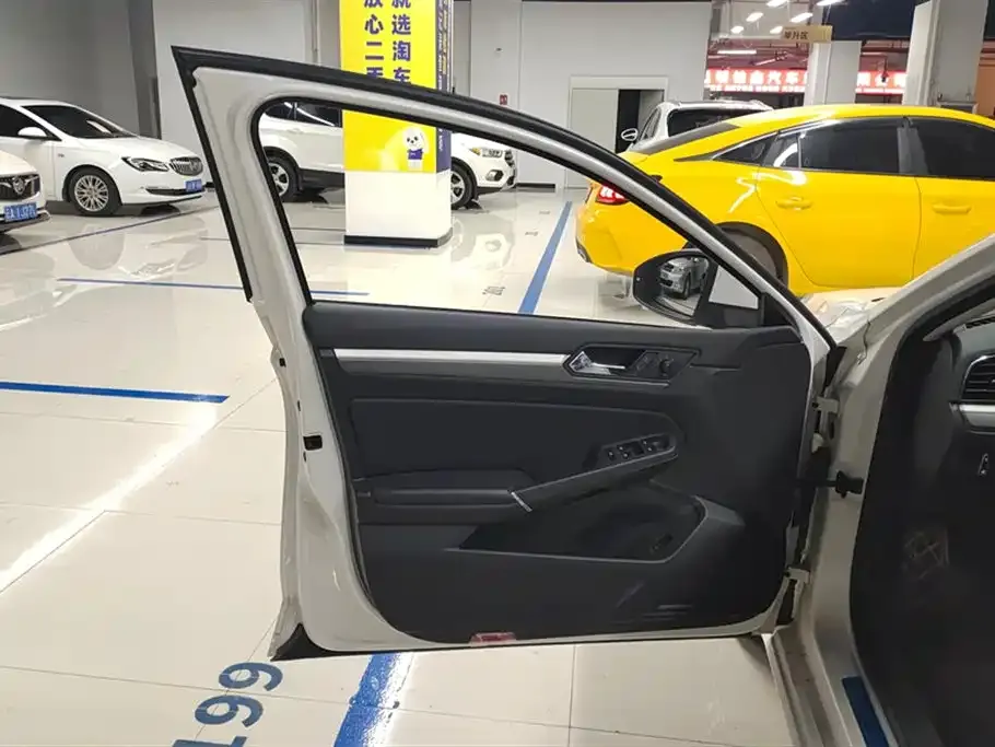 Volkswagen Lamando 2022 из CN, фото 9