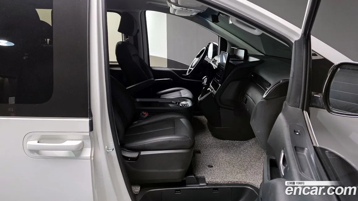 Hyundai Staria 2025 из KR, фото 7