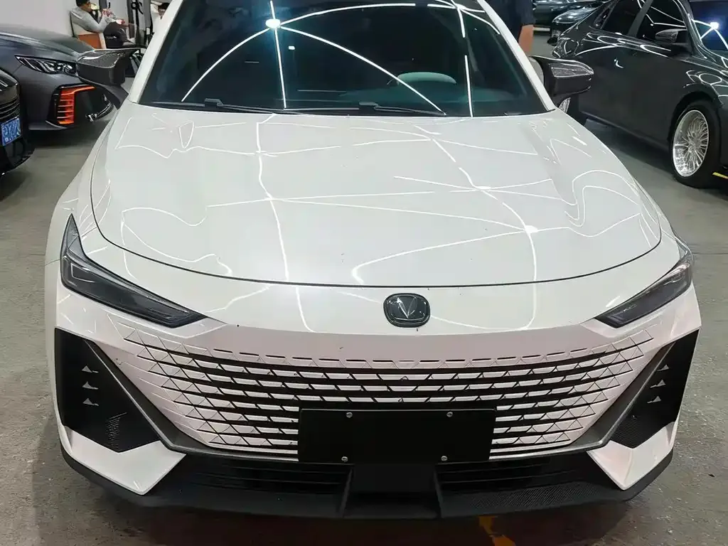 Changan UNI-V 2023 из CN, фото 2