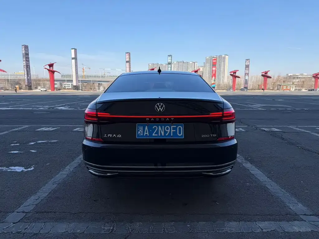 Volkswagen Passat 2022 из CN, фото 2