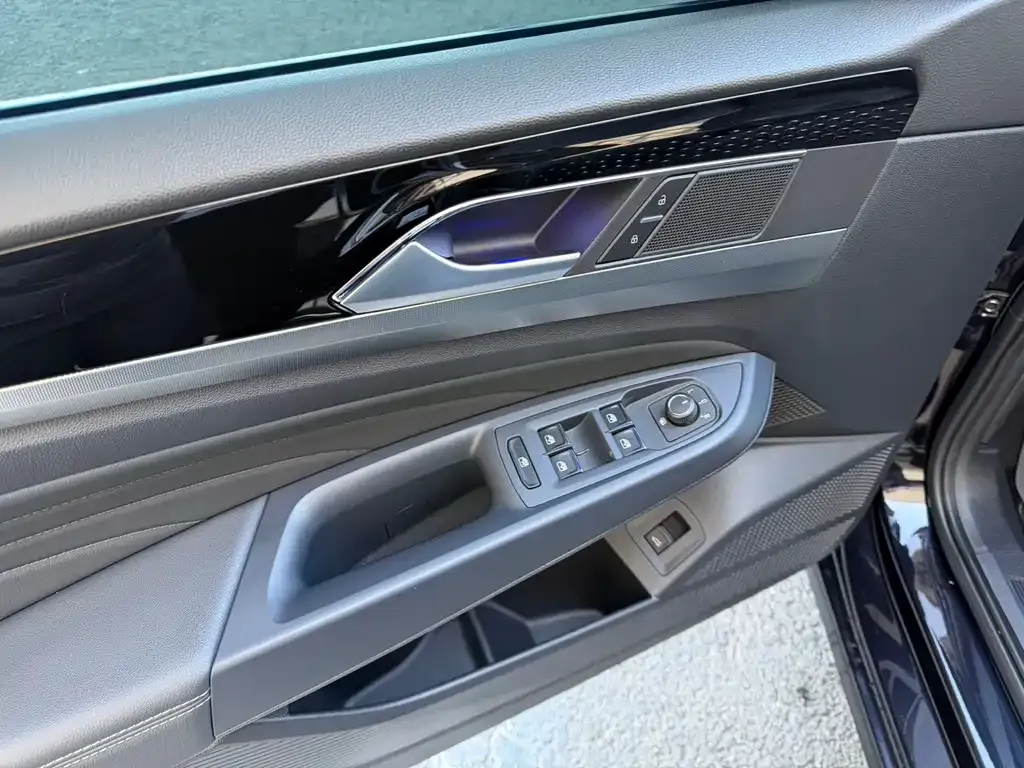Volkswagen Passat 2022 из CN, фото 6