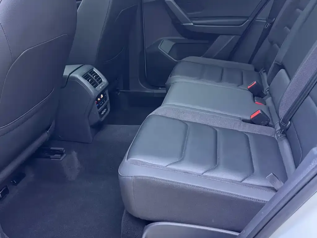 Volkswagen Tayron 2022 из CN, фото 6