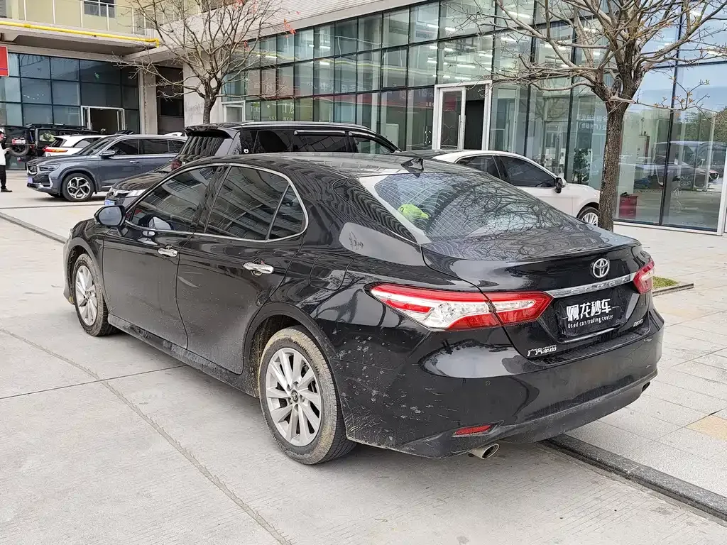 Toyota Camry 2023 из CN, фото 5
