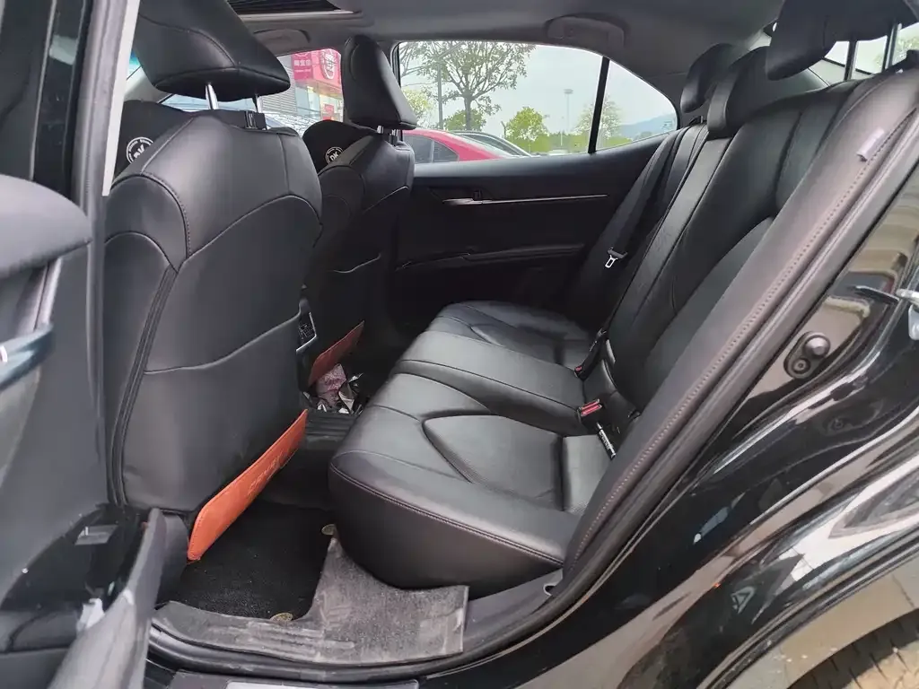 Toyota Camry 2023 из CN, фото 4