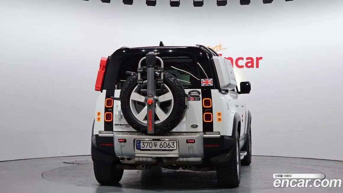 Land Rover Defender 2022 из KR, фото 2