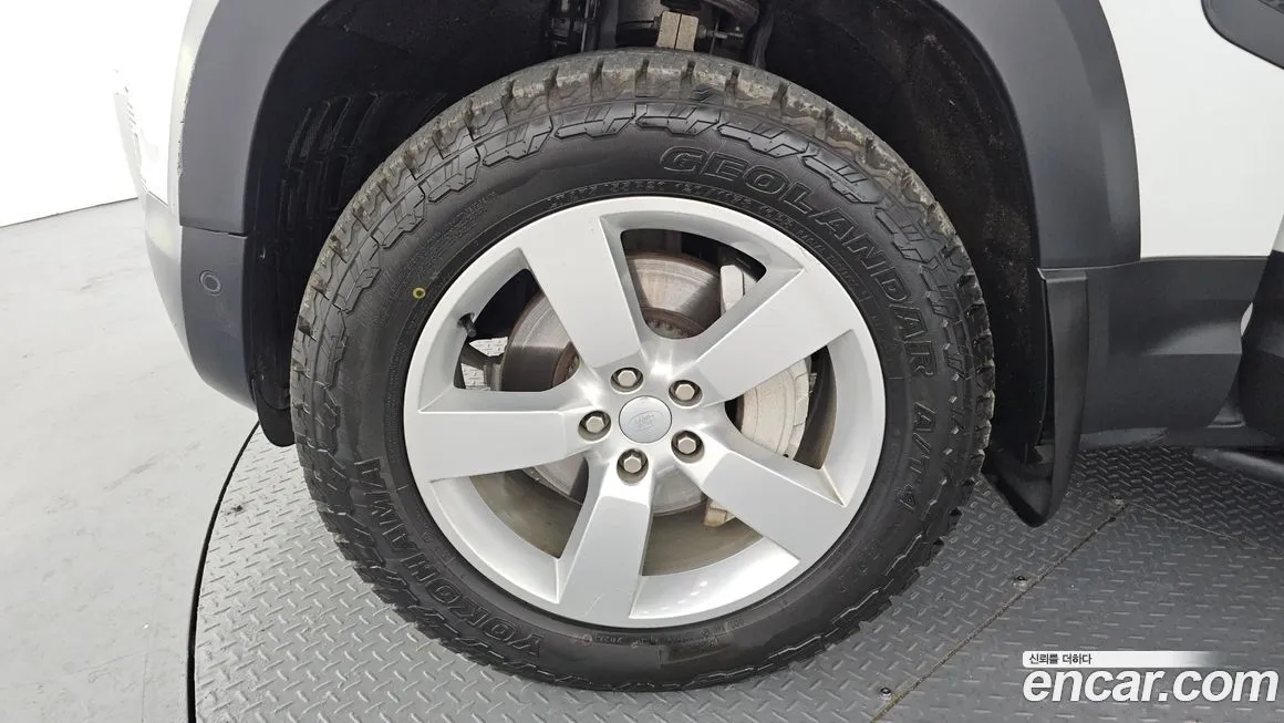 Land Rover Defender 2022 из KR, фото 4
