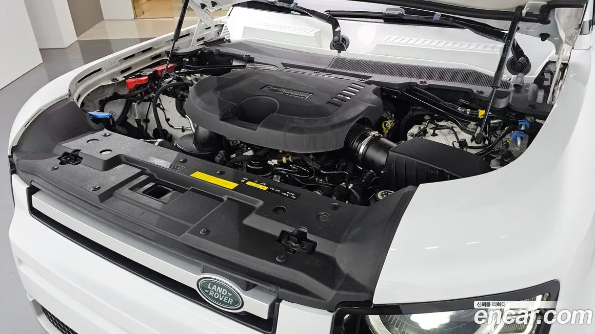 Land Rover Defender 2022 из KR, фото 8