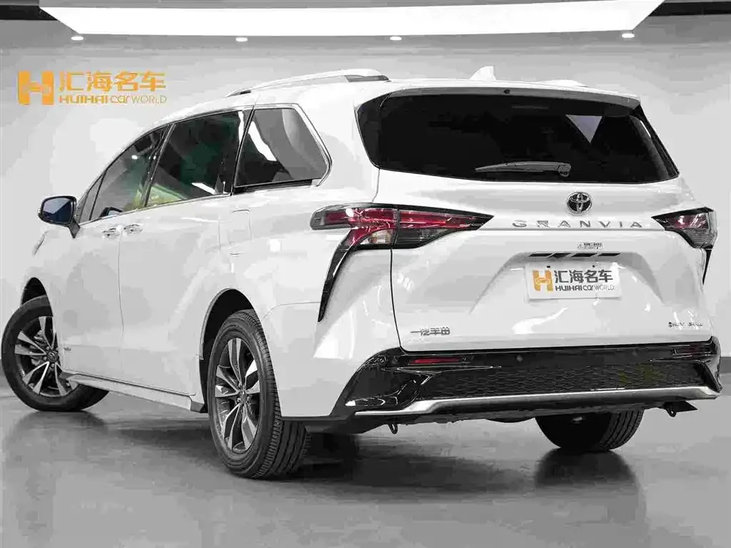 Toyota Granvia 2026 из CN, фото 4
