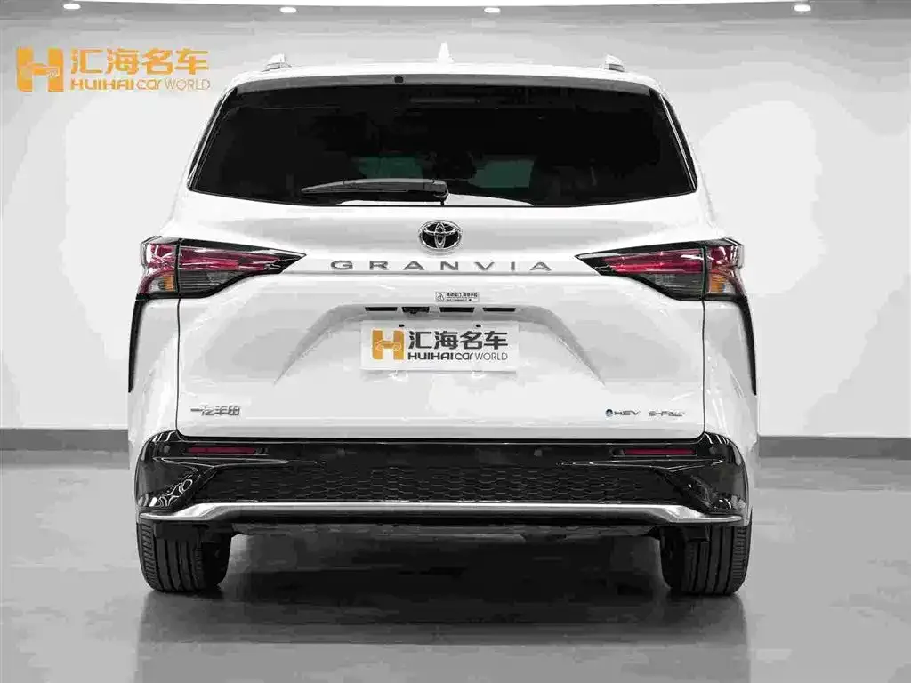 Toyota Granvia 2026 из CN, фото 3