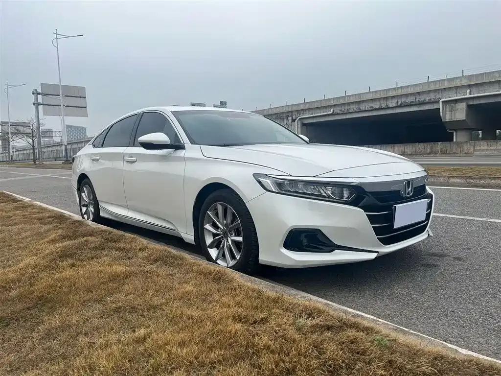 Honda Accord — фото 4