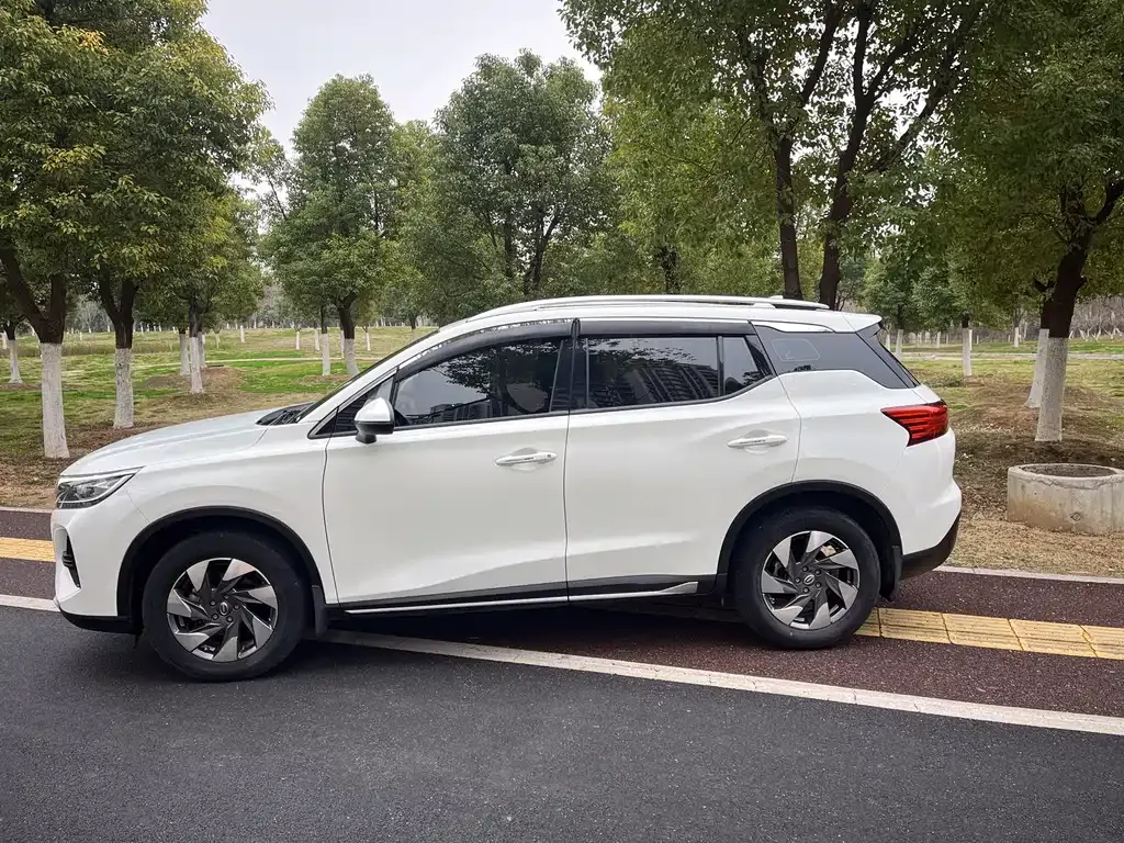 GAC Motor Trumpchi GS4 — фото 8