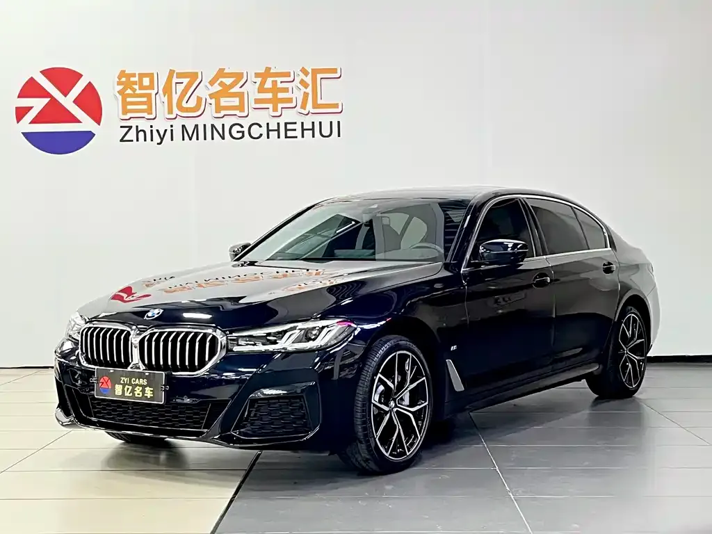BMW 5 Series — фото 1