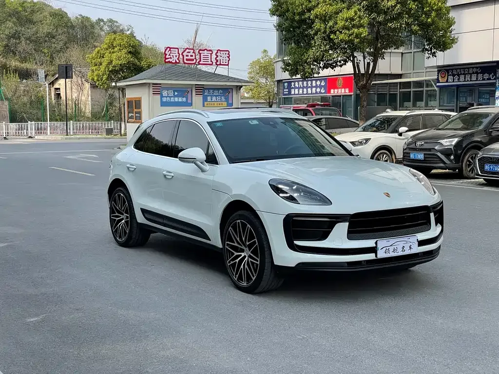 Porsche Macan — фото 8