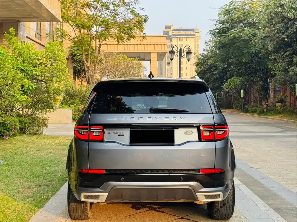 Land Rover Discovery Sport — фото 10