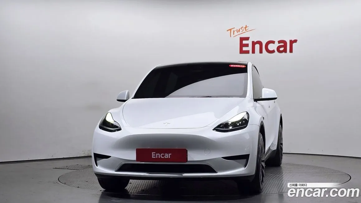 Tesla Model Y — фото 4