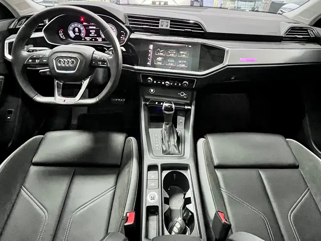 Audi Q3 Sportback — фото 7