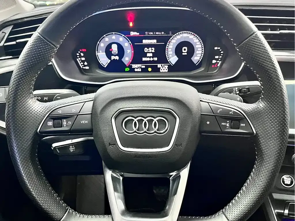 Audi Q3 Sportback — фото 6