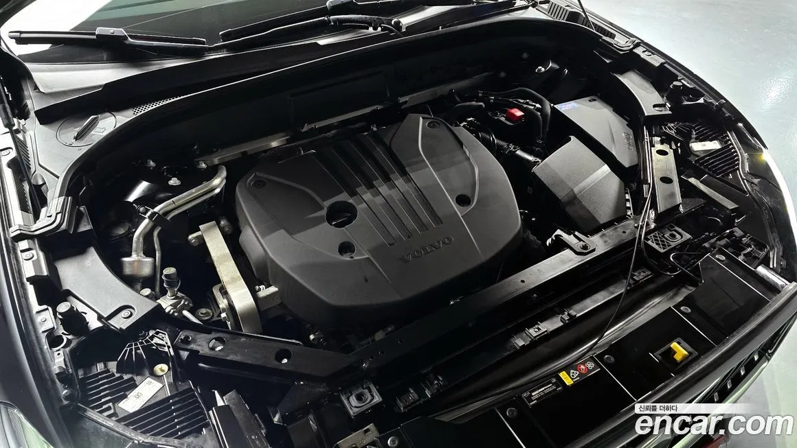 Volvo XC60 2023 из KR, фото 4