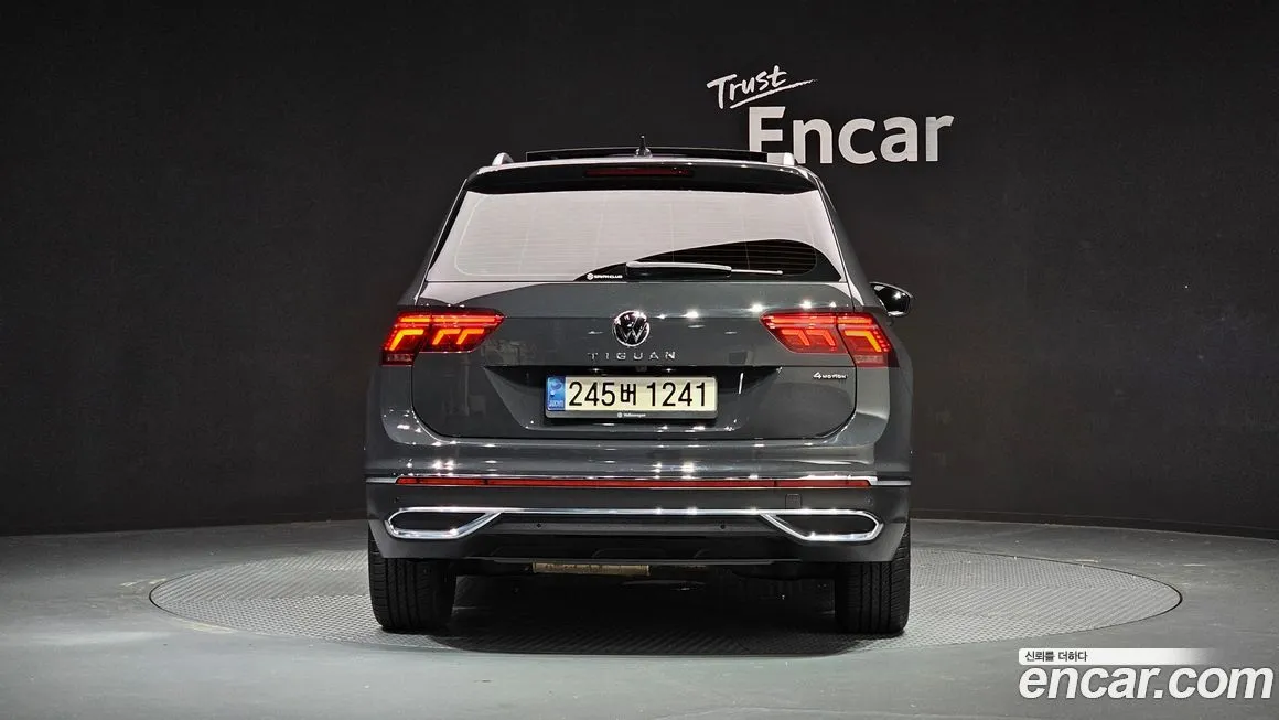 Volkswagen Tiguan — фото 2