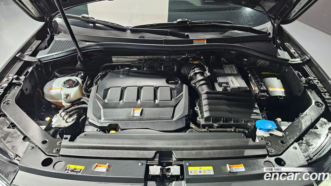 Volkswagen Tiguan — фото 9