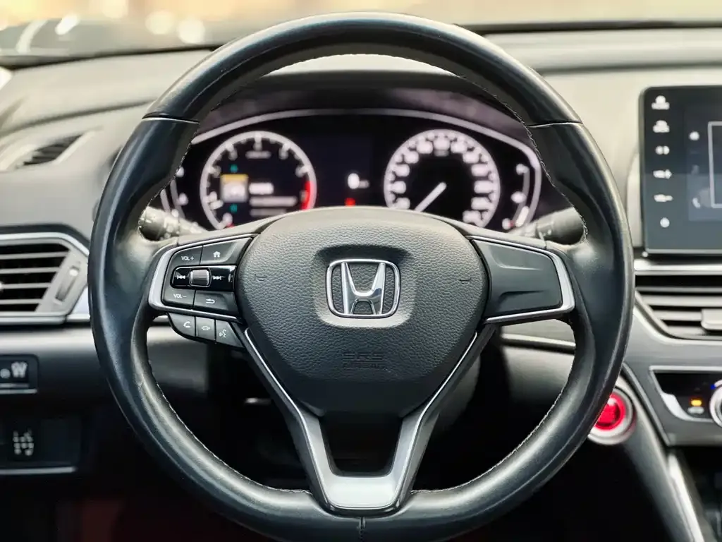 Honda Accord 2022 из CN, фото 2