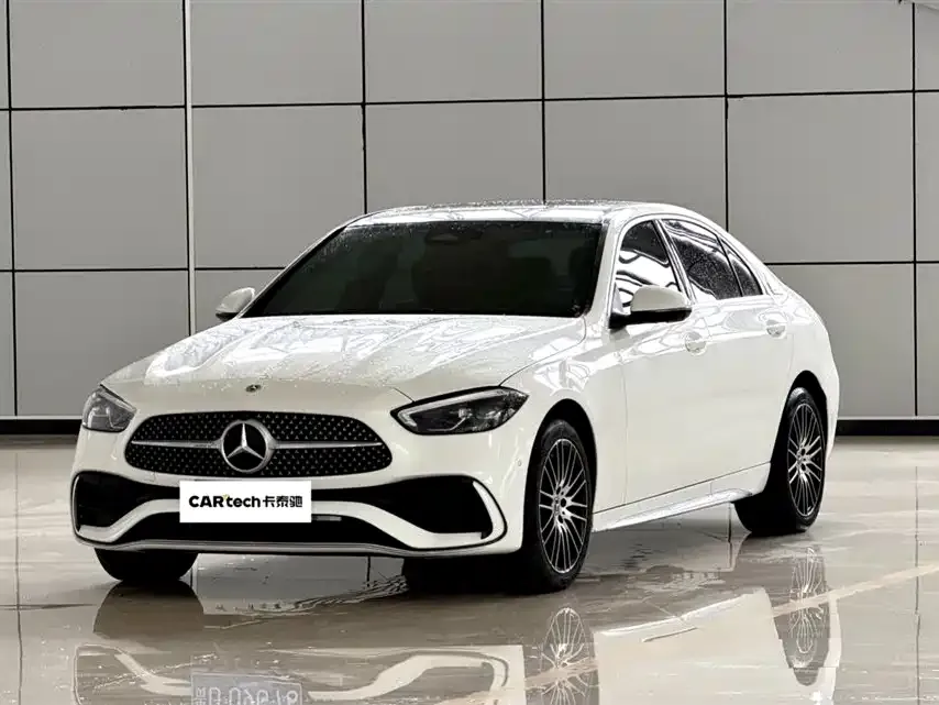 Mercedes-Benz C-Class — фото 1