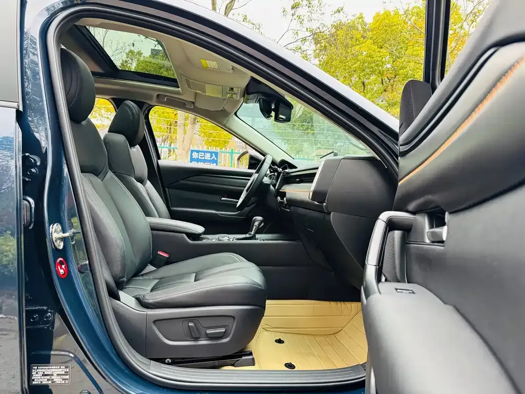 Mazda CX-50 2024 из CN, фото 2