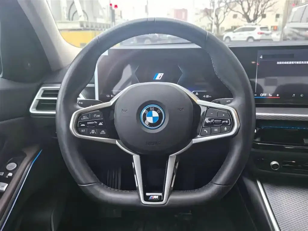 BMW i3 — фото 2