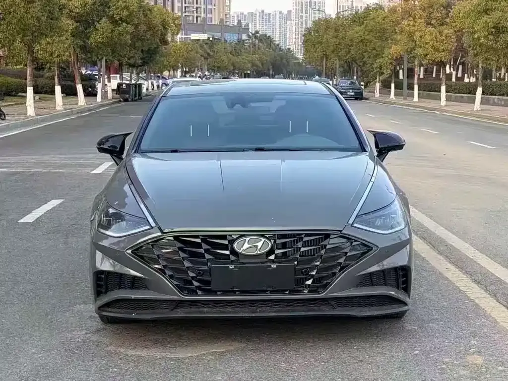 Hyundai Sonata 2022 из CN, фото 1