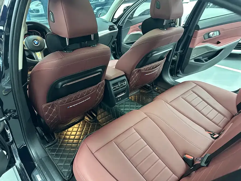 BMW 3 Series 2021 из CN, фото 6